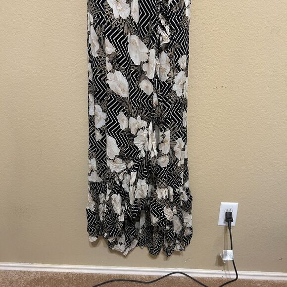 Amuse Society Frill Seeker Maxi Wrap Dress Womens Small Black Tan Floral  Ruffle - Picture 5 of 8